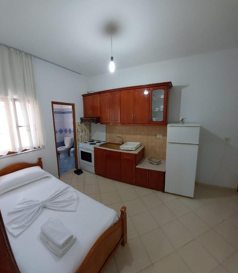 Summerland Saranda Esterno foto
